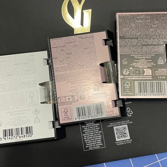 🦁 YSL Black LARGE Gift Bag with Perfume Samples - Picture 13 of 13